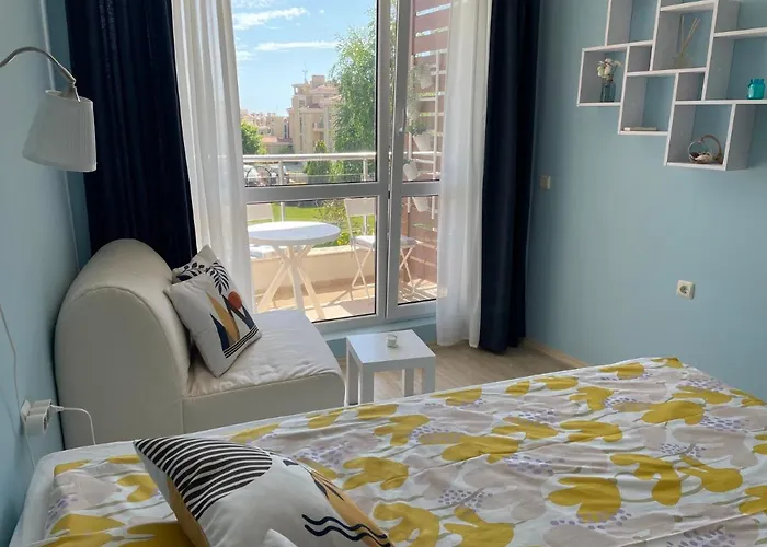 B28 Sunny Island Chernomorez דירה