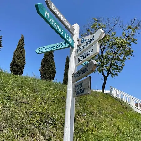 B28 Sunny Island Chernomorez Apartmán *