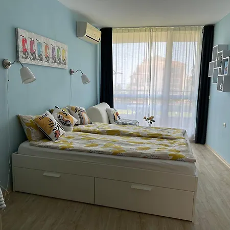 Apartment B28 Sunny Island Chernomorez *